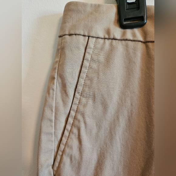 Talbots size 12 tan Signature fit capri - Picture 4 of 5